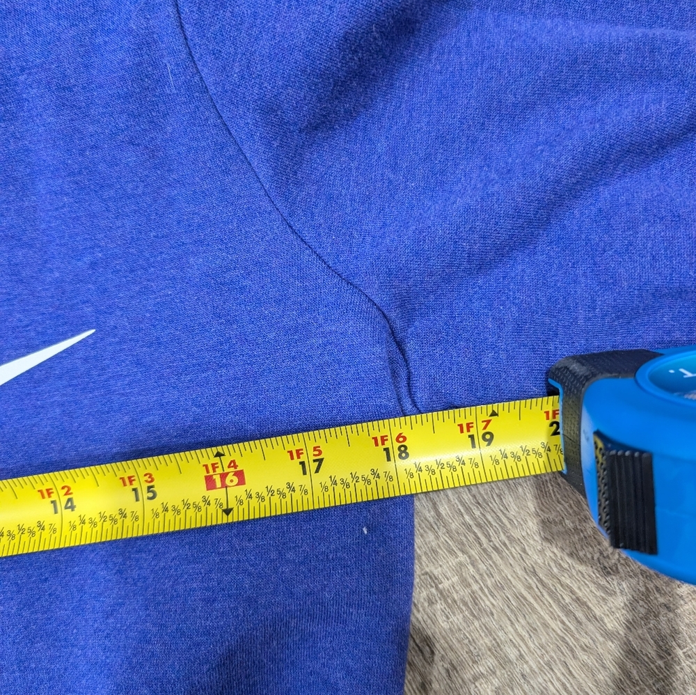 Nike Lavender/Purple Cropped / Petite Pullover Hoodie with White Nike Symbol - Picture 5 of 5